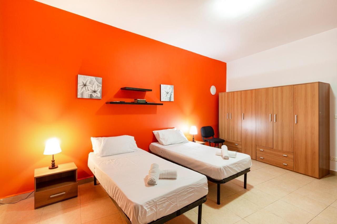 Lovely, Spacious High Floor Apt In Central Pv & Ac By 360 Estates Saint Julian's Bagian luar foto