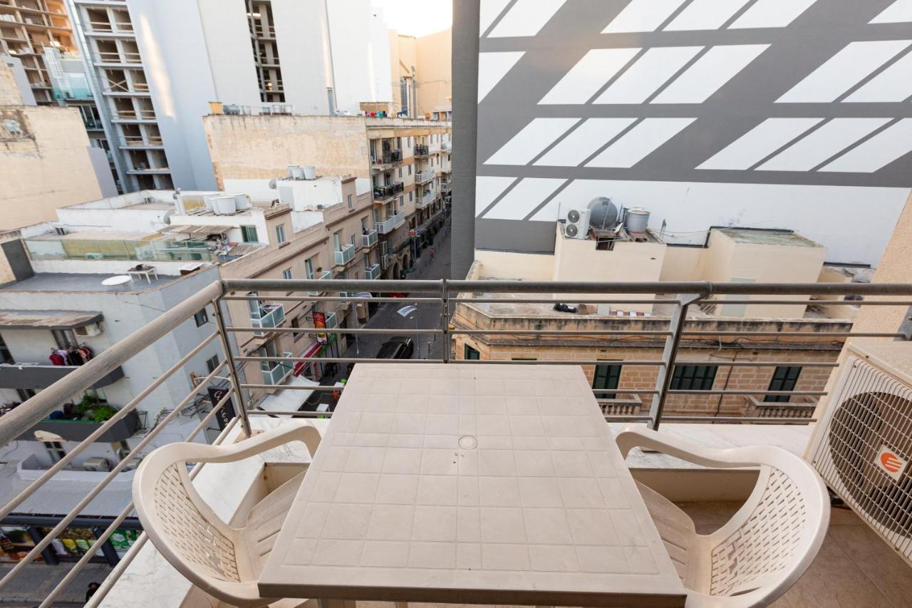 Lovely, Spacious High Floor Apt In Central Pv & Ac By 360 Estates Saint Julian's Bagian luar foto